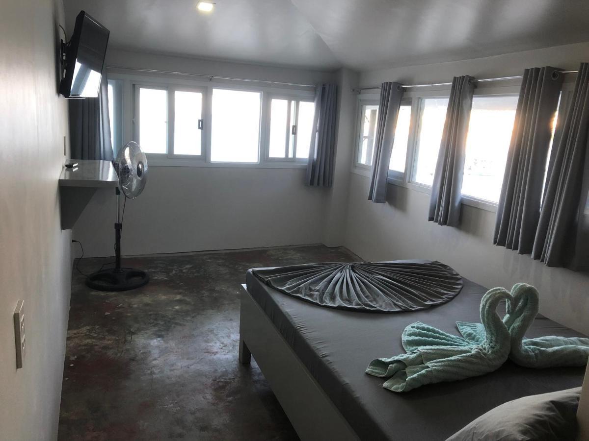 Playa Blanca Beach Resort (Adults Only) 푸에르토갈레라 외부 사진