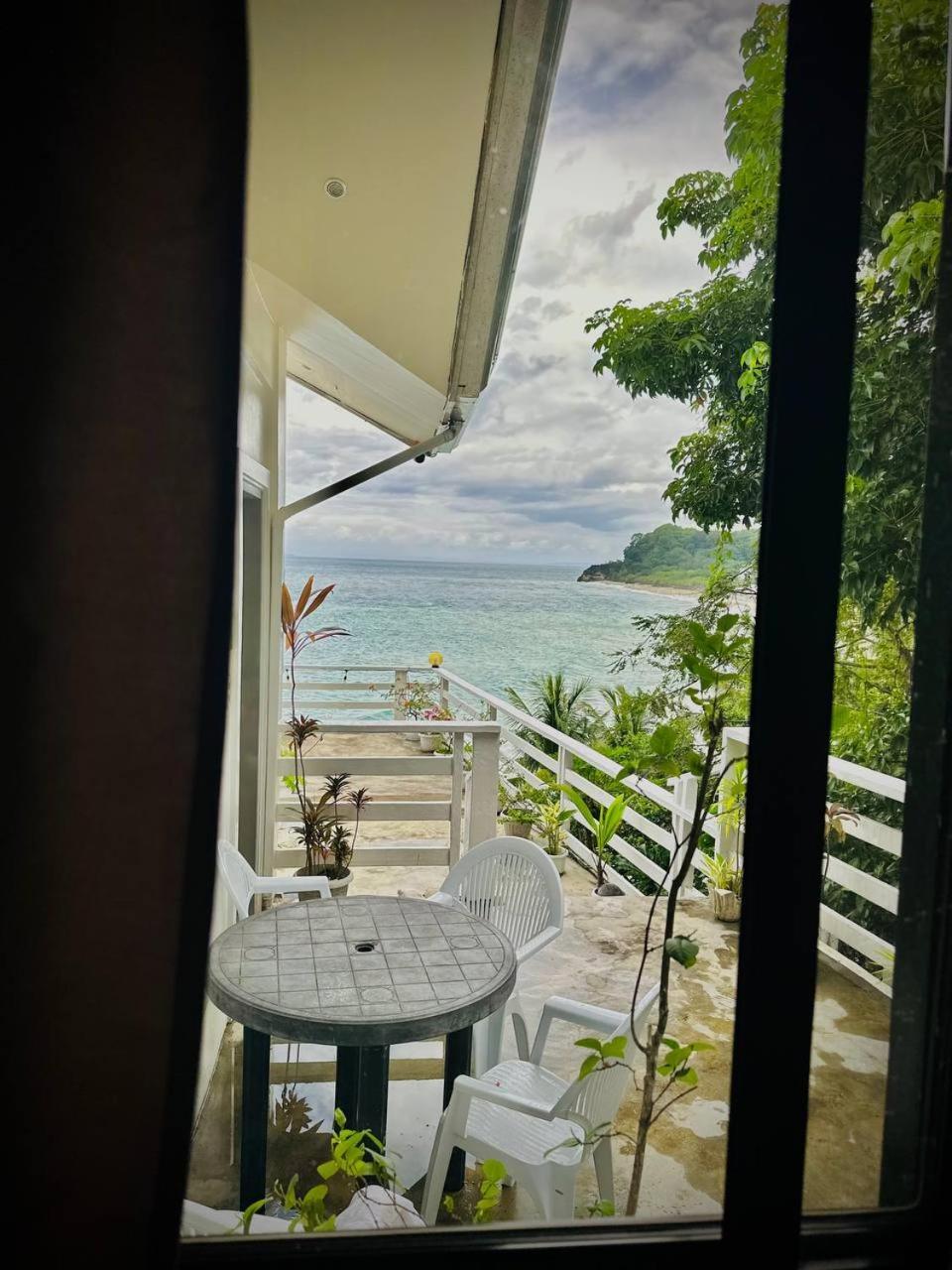 Playa Blanca Beach Resort (Adults Only) 푸에르토갈레라 외부 사진