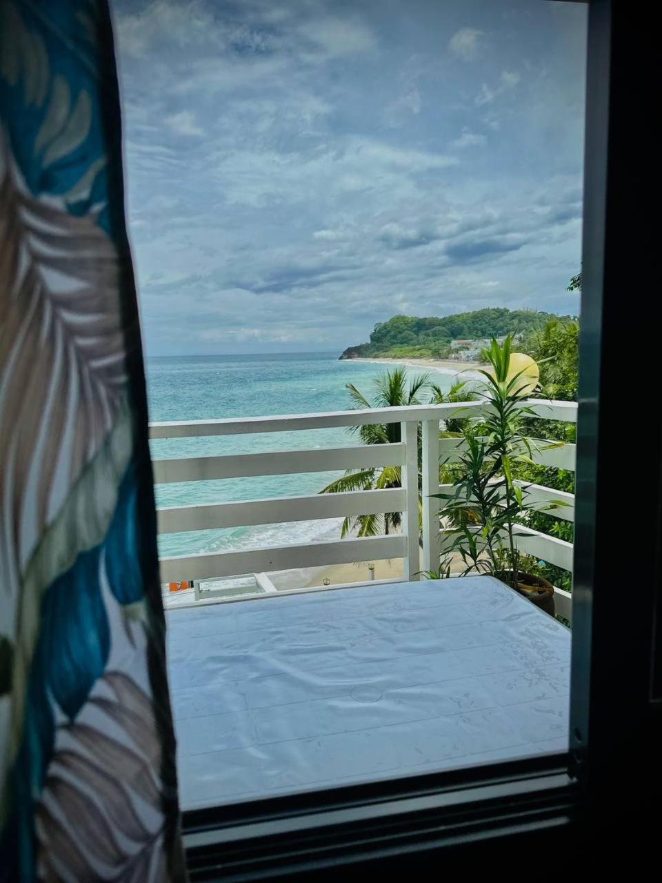 Playa Blanca Beach Resort (Adults Only) 푸에르토갈레라 외부 사진